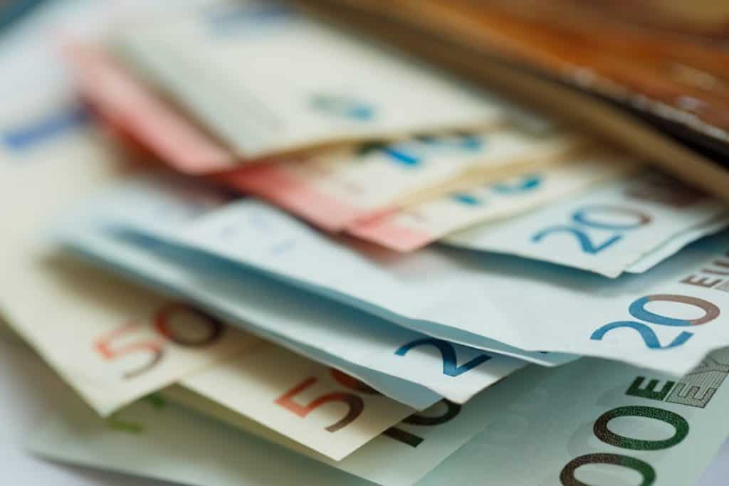 Kriptovalute i tradicionalne banke tko će pobijediti