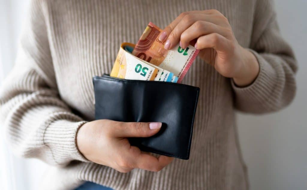 Prednosti i mane online kredita u odnosu na tradicionalne