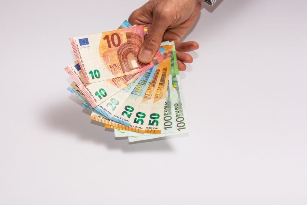 Uloga banaka u održivom razvoju