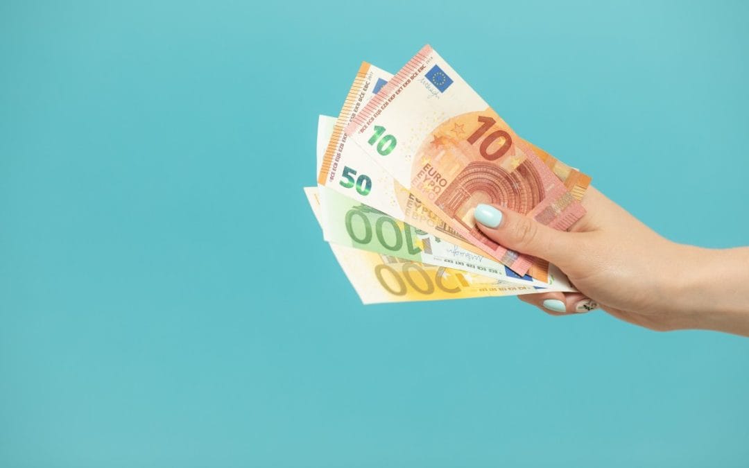 Zašto je važno pratiti promjene kamatnih stopa u financijskim tržištima